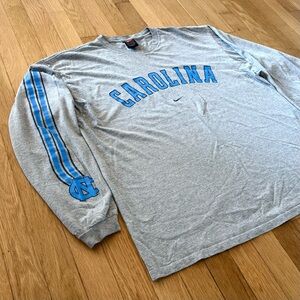 Vintage Nike Longsleeve Shirt Center Swoosh North Carolina Tarheels Size XL